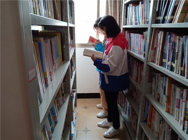 �������ض�ͯ�ɳ������� �����Ӽҵ硰ͯ�����衱��Ŀ��������ɼ���