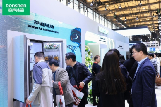 ����������ƽǶ�쵼�ߡ�ս����ҫAWE������Ʒ���³���